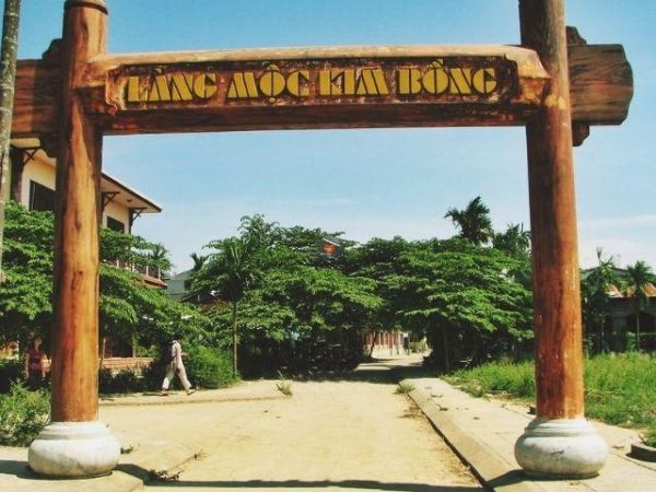 Visit Kim Bong Carpentry Village